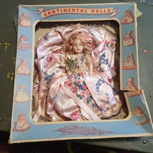 Vintage 1950s Continental Dolls Maid Of Honor # 716 Floral Dress In Original Box